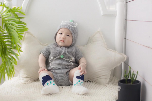 广州借卵试管代怀包男孩宝宝拉肚子高烧